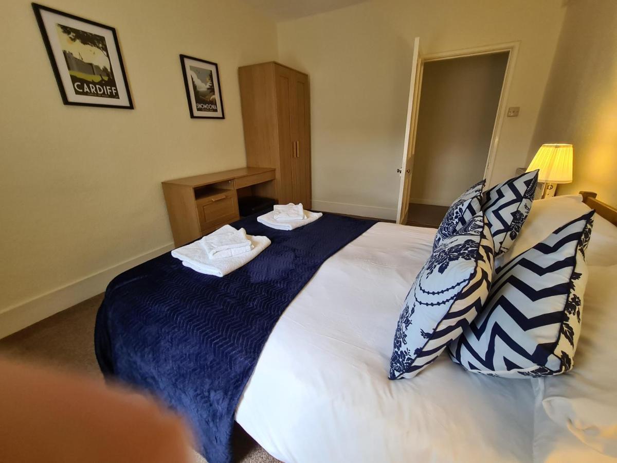 Ty Morgan'S Apartments Rhayader Ngoại thất bức ảnh