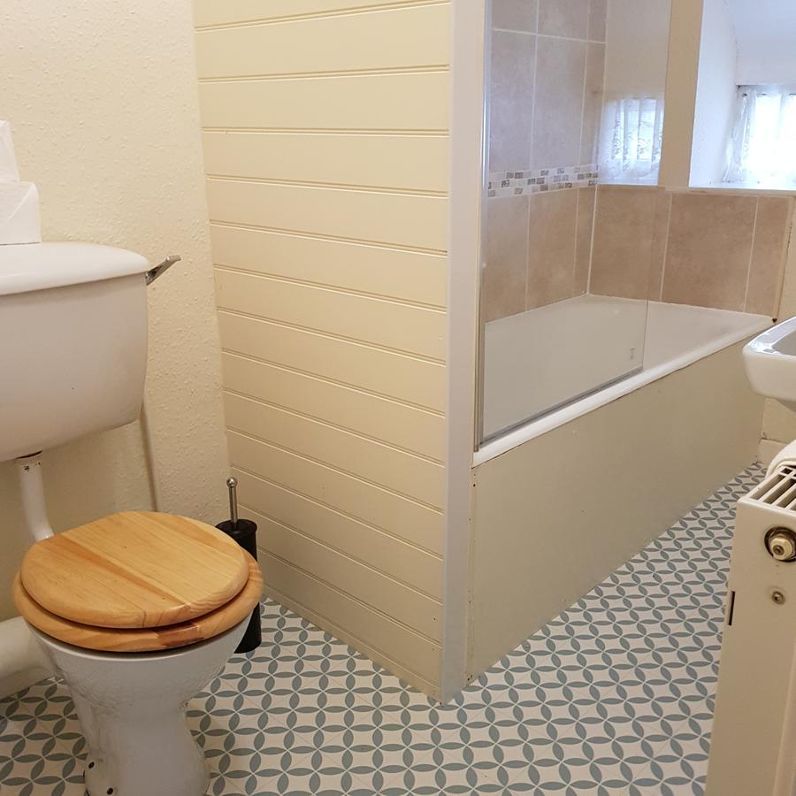 Ty Morgan'S Apartments Rhayader Ngoại thất bức ảnh